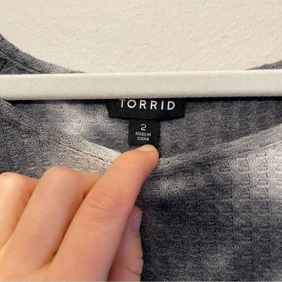 Torrid long sleeve t-shirt size 2x - Picture 3 of 5